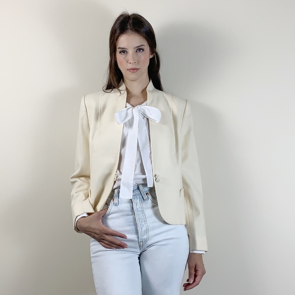 Vintage Jackets & Blazers - Vintage cream 90s wool cropped blazer.